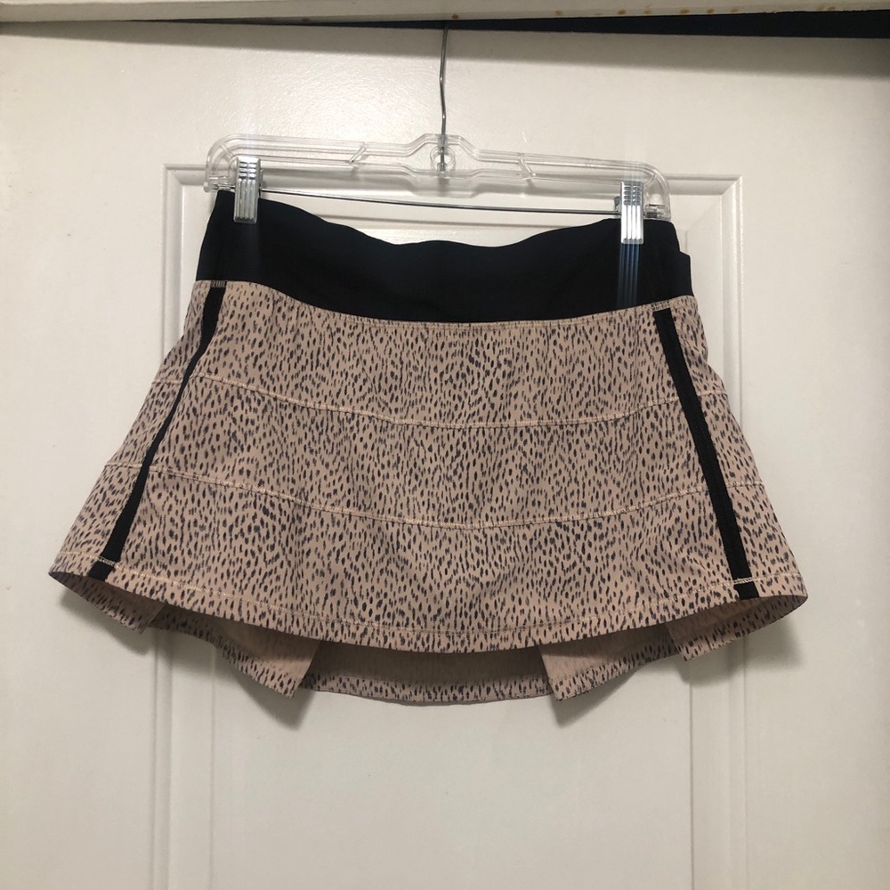 Lululemon Pace Rival Skirt II Skort Dottie Dash Black Built in Shorts Sz6 Great